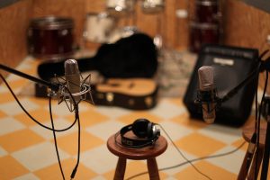 Evergroove Studios: Microphones and Preamps